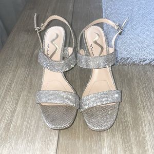 Womens size 8 nina sparkle dress shoe